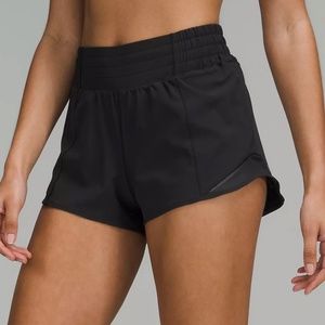 Lululemon Hotty High-rise lined shorts